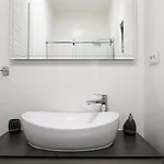 Palm Springs Apartment *