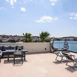 Apartment Palm Springs Trogir
