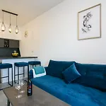 Palm Springs Apartment Trogir