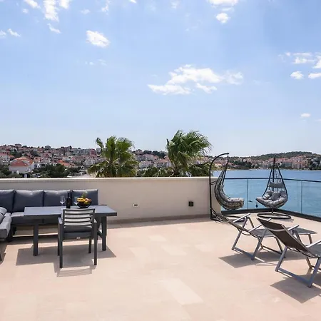 Apartamento Palm Springs Trogir