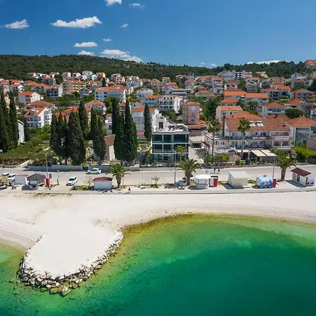 Apartament Palm Springs *